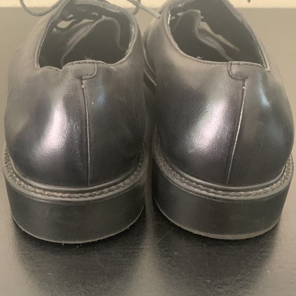 C2 by Calibrate Black leather dress shoes • 5M boys lace up Non-Slip Rubber Sole - Picture 4 of 8